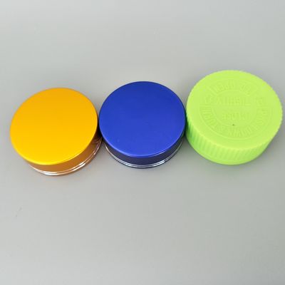 Tampões 38mm plásticos sem perigo para as crianças plásticos dos tampões de parafuso ISO9001 da garrafa do PE