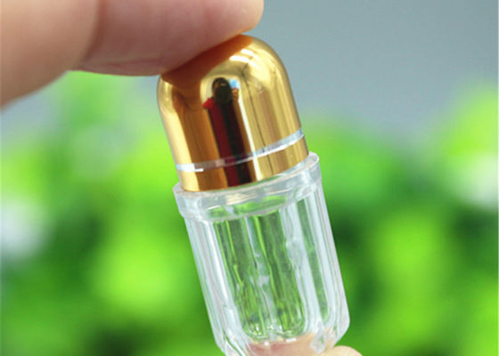 Garrafas de um comprimido pequenas 5g da cápsula com os cartões do holograma 3D